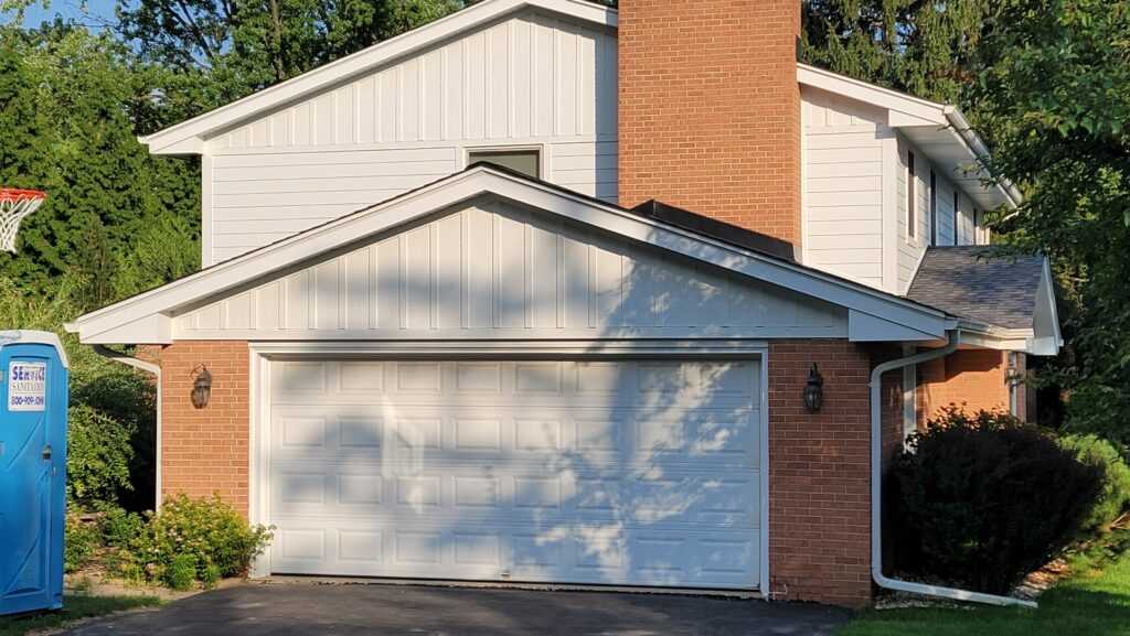 Roof & Siding Replacement in Place Elm Grove, WI