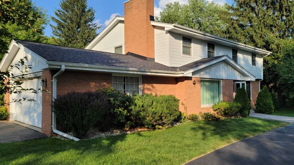 Roof & Siding Replacement in Place Elm Grove, WI