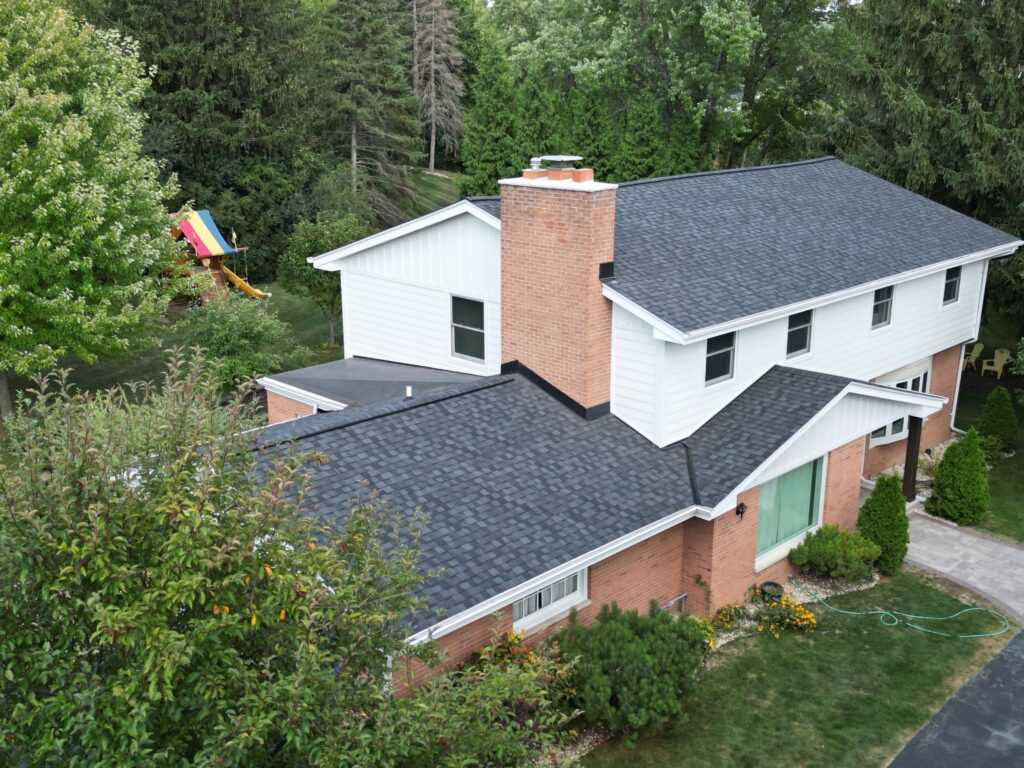 Roof & Siding Replacement in Place Elm Grove, WI