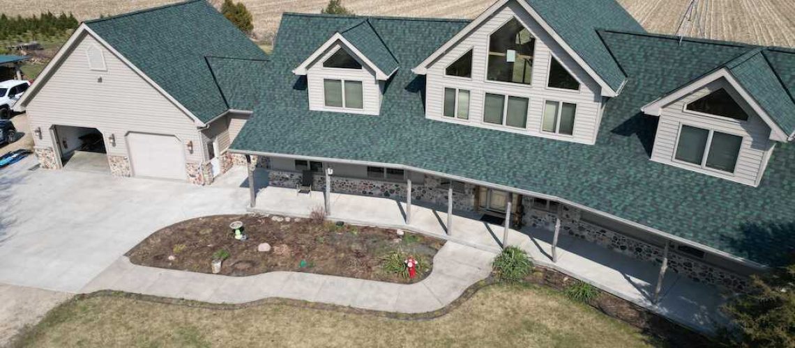 Roofing siding and gutter contractor services in Oconomowoc Wisconsin exterior home project